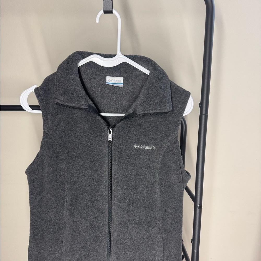 Columbia Gray Performance Vest